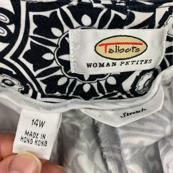 Talbots Petites Black and White Geometric Patterned Cropped Pants Wms sz 14W - Picture 7 of 13